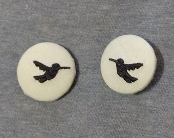 Custom made embroidered  sewing button blue humming bird size 45  1-1/8"