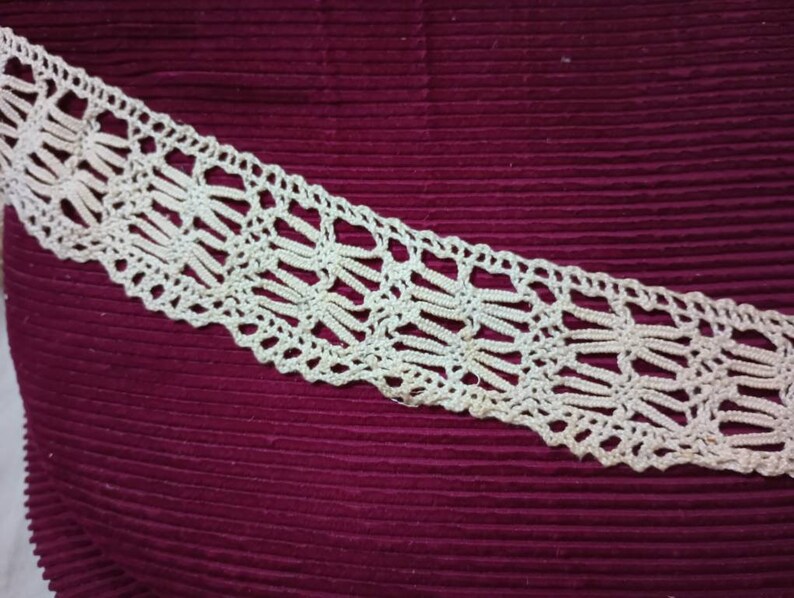 2 yards antique Handmade cotton crocheted sewing lace 2 wide zdjęcie 2