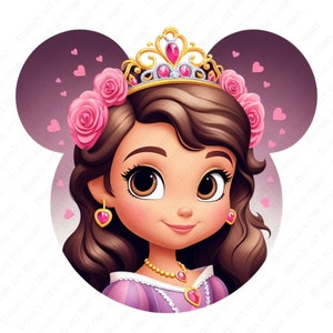 Puede incluir: Una ilustración de dibujos animados de una princesa con cabello castaño, que lleva una corona dorada con joyas rosas, un vestido rosa y pendientes rosas. Ella sonríe y mira hacia la derecha. El fondo es una forma de oreja de Mickey Mouse púrpura con corazones rosas.