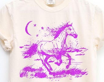 Horse Shirt, Wild Horse Tshirt, Western Graphic Tee, Country T Shirt, Rodeo Shirts, Horse Lover Gift, Distressed Horse Top, Galloping Horse