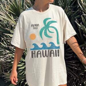 Hawaii Shirt, Aloha Shirt, Retro Beach TShirt, Coconut Girl, Summer T-Shirt, Vintage Inspired, Hawaiian Tee, Aesthetic Shirts, Surf Shirts