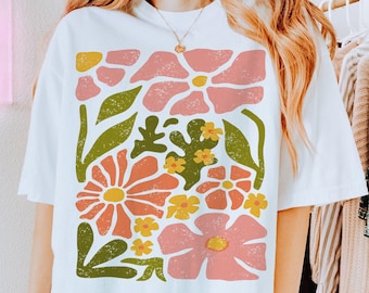 Flowers Shirt, Retro Flowers TShirt, Boho Floral TShirt, Gift For Mom, Trendy Florals, Flower Shirt, Distressed Aesthetic, Spring T-Shirt