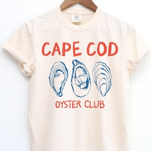 Cape Cod Shirt, Oyster Shirt, Oyster Club Tshirt, Foodie T-Shirt, Seafood Shirt, Oysters, Retro Graphic Tee, Coastal Aesthetic, Vacation Tee