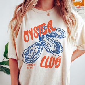 Oyster Shirt, Seafood Tshirt, Oyster Club Shirt, Foodie T Shirt, Food Shirt, Retro Summer Shirt, Coastal Aesthetic, Vintage Inspired, Beach