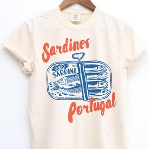 Sardines Shirt, Tinned Fish Shirt, Portugal Tshirt, Vintage Sardine, Coastal Aesthetic, Travel Shirt, Fish Shirt, Retro Graphic Tee, Europe