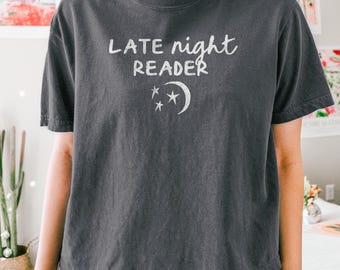 Reading Crop Top, Book Lover Crops, Late Night Reader, Bookish Cropped Tee, Bookworm Crop, Gift for Reader, Booktrovert, Book Club Shirts