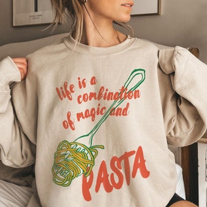Pasta Sweatshirt, Pasta Lover, Pasta Crewneck, Retro Food Shirt, Vintage Aesthetic, Foodie Sweatshirt, Italian Food, Quote Sweater, Women