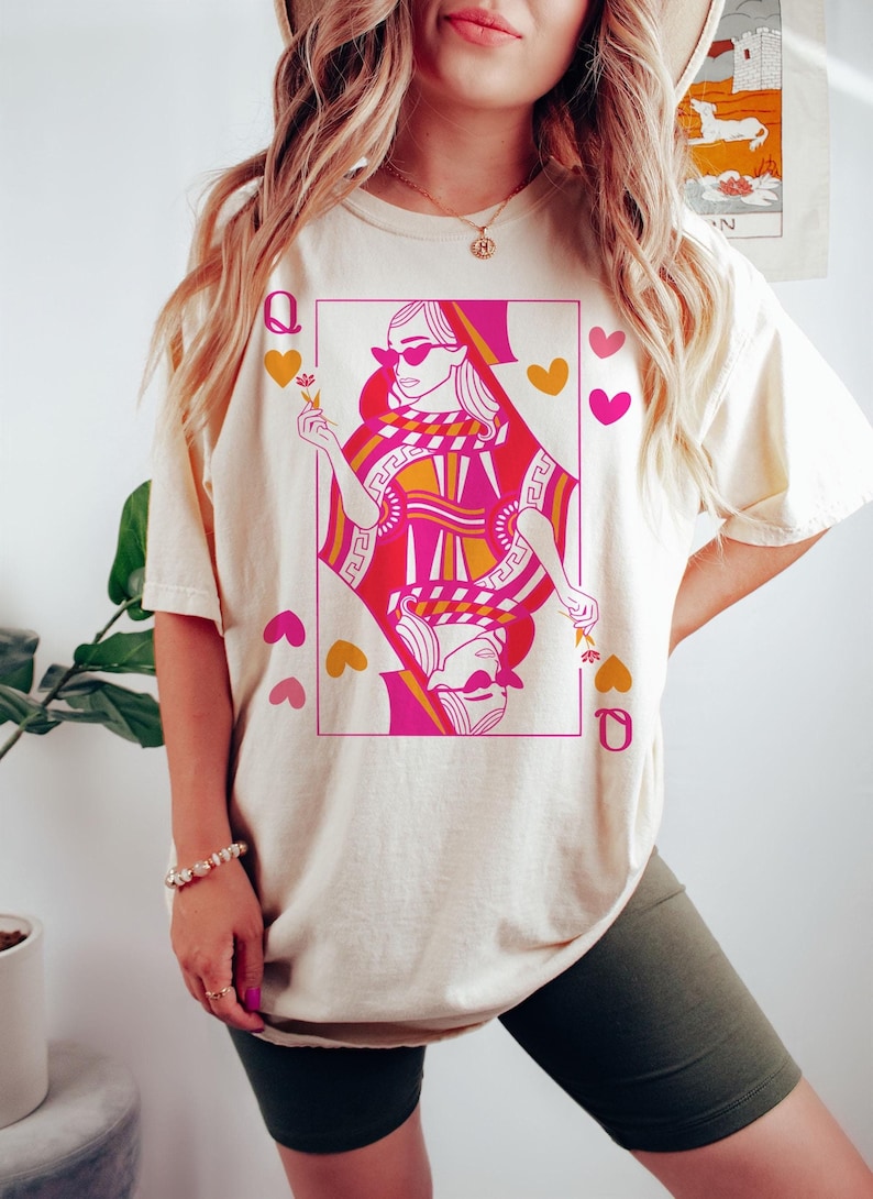 Playing Card Shirt, Queen Card TShirt, Hearts T Shirt, Valentines Day, Playing Cards Top, Retro Graphic Tee, Vintage Aesthetic, Sunglasses