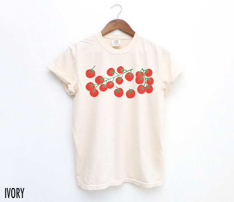 Tomato Shirt, Tomato Girl Summer, Garden Shirt, Farmers Market Tshirt, Gift for Gardener, Vegetable Shirt, Veggie TShirt, Vintage Aesthetic