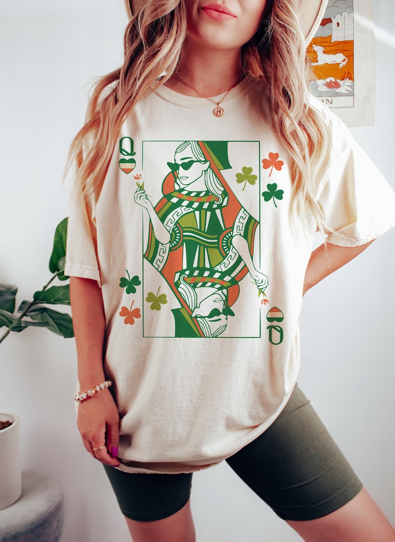 Irish Queen Shirt, St Patricks Day, Hearts T Shirt, Shamrock Shirts, Saint Patricks Day, Playing Cards, Hearts Queen TShirt, Irish Clothes