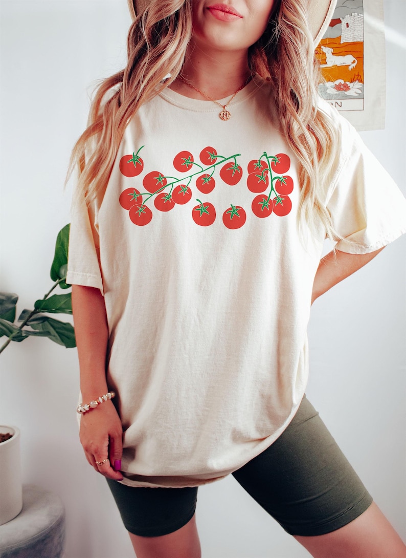 Tomato Shirt, Tomato Girl Summer, Garden Shirt, Farmers Market Tshirt, Gift for Gardener, Vegetable T Shirt, Cottagecore, Vintage Aesthetic