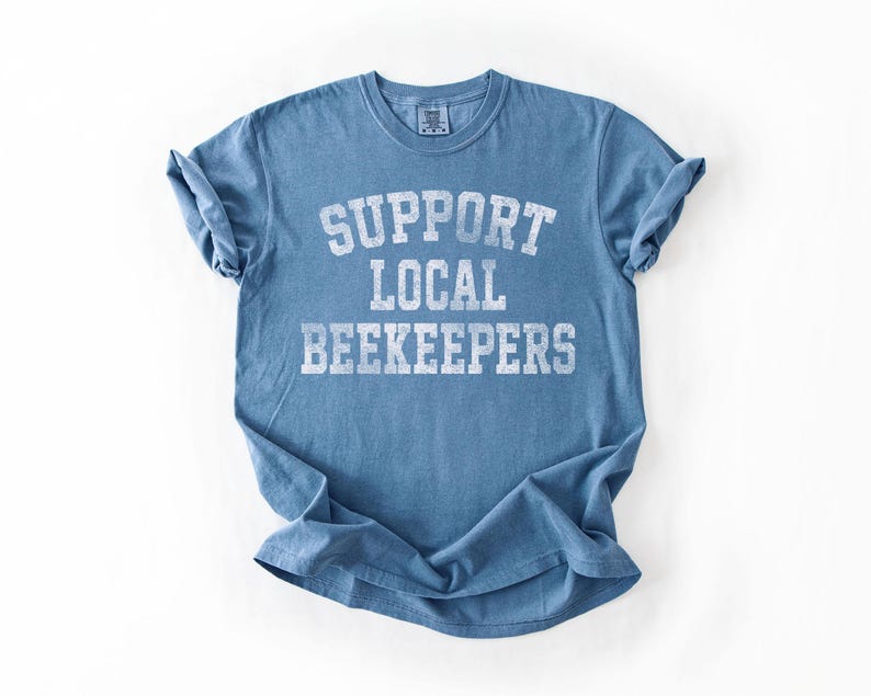 Camiseta de apicultor, camiseta de apoyo a los apicultores locales, camiseta de abejas, estética vintage, camiseta de apicultor, compra local, camiseta de apicultura Blue Jean
