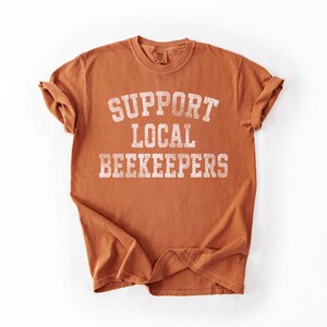 Camiseta de apicultor, camiseta de apoyo a los apicultores locales, camiseta de abejas, estética vintage, camiseta de apicultor, compra local, camiseta de apicultura Yam