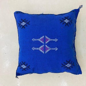 Moroccan Cactus Silk Pillow, Sabra Throw Cover, Boho Decorative Cushion, Artisan Bohemian Accent, Soft 50x50cm Fabric
