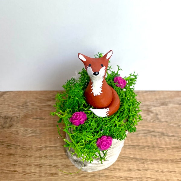 Clay Fox Figurine, Flower Sculpture, Nature Figurine, Fox Sculpture, Nature Diorama, Clay Flowers , Clay Fox