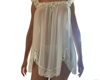 Conjunto de lencería babydoll transparente con braguita, camisón blanco translúcido.