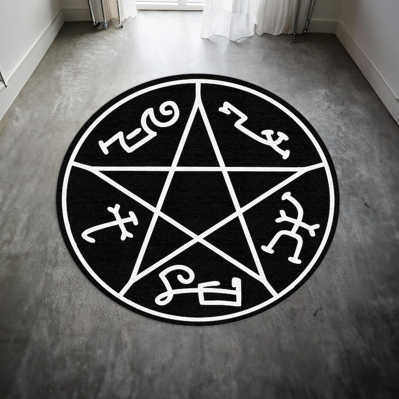 Devil Trap Pentagram Round Rug,satanic Red Rug,goatboi Rug,satanic ...
