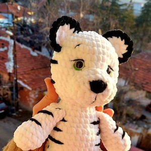 Tigre Amigurumi feito à mão - Pelúcia de crochê orgânico, presente perfeito para amantes de animais e crianças
