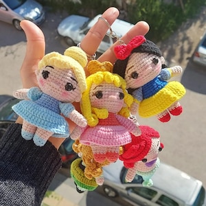 Organic Handcrafted Disney Princess Keychains, Adorable Wool Figures, Ideal for Keys & Bags, Lovely Handmade Gifts