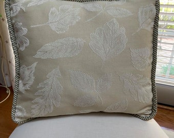 Decorative pillow - Cream with green striped trim - leaf pattern