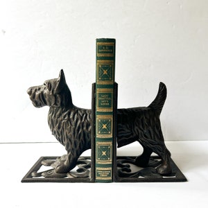 Vintage Cast Iron Scottie Dog Bookends, Scottish Terrier Library Decor