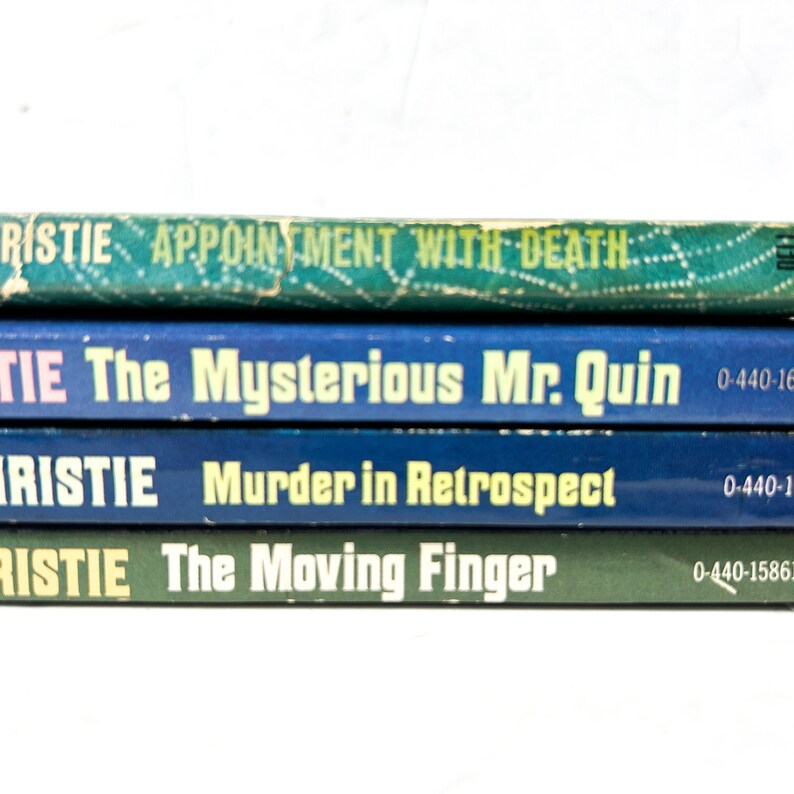 Agatha Christie Paperback Novels imagem 2