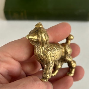 Figurine caniche miniature vintage en laiton image 5