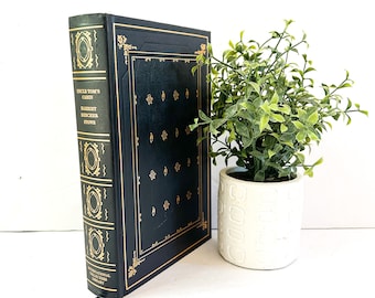 Vintage Uncle Tom’s Cabin by Harriet Beecher Stowe, International Collectors Library Edition