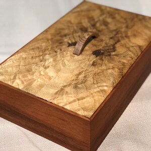 Mahogany Keepsake Box with Gnarled Oak Lid image 4