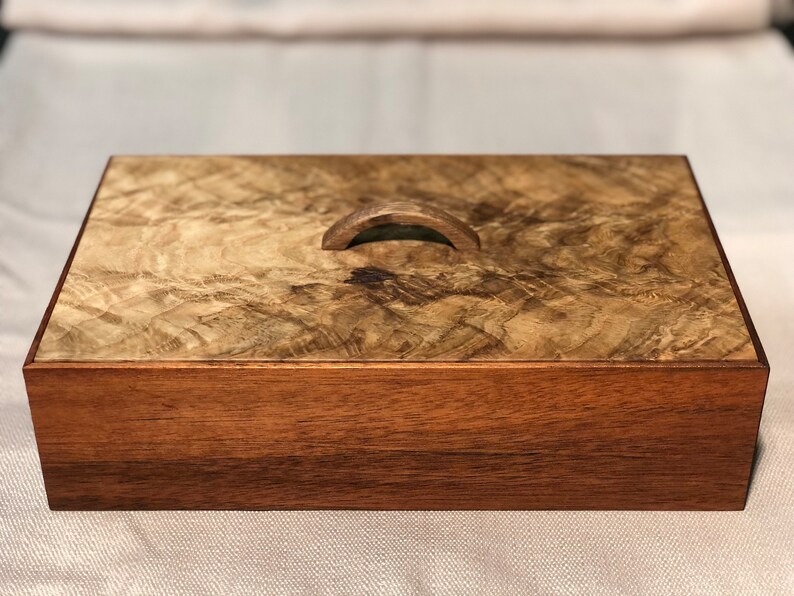 Mahogany Keepsake Box with Gnarled Oak Lid image 2