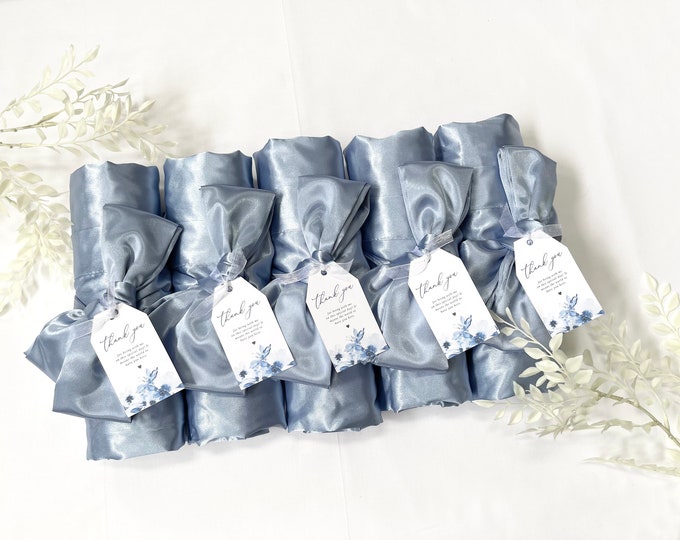 Bridesmaid robe | Personalized robe | Bridal Robe | Custom robe | Bridesmaid gift | Gift for bridesmaid | Bridal party robe | Silk robe