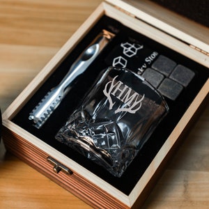 Customized Whiskey Glass Set with Wooden Box, Whiskey Stone Set, Groomsmen Gift, Best Man Gift, Boyfriend Gift, Whiskey Gifts for Him Dad