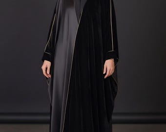 Mirror of Noor Abaya