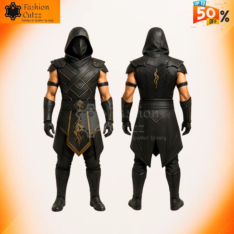 Puede incluir: Traje negro y dorado con m&aacute;scara con capucha, armadura para los hombros y guantes. La vista frontal muestra un emblema estilizado, mientras que la vista trasera muestra un dise&ntilde;o dorado. El traje es de cuero y tiene un dise&ntilde;o elegante y moderno.