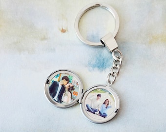Personalized with Your Own Photo Locket Stainless Steel Locket Keychain, key chain, Keepsake Photo Frame Charm, Key Ring, best gift
