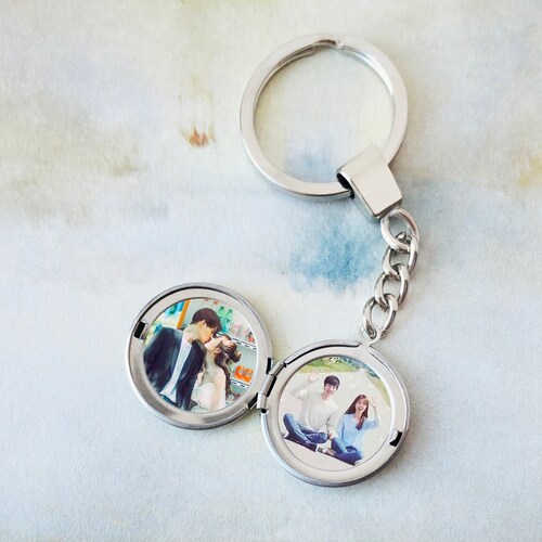 Personnalisé avec votre propre médaillon photo en acier inoxydable, porte-clés, breloque cadre photo souvenir, porte-clés, meilleur cadeau