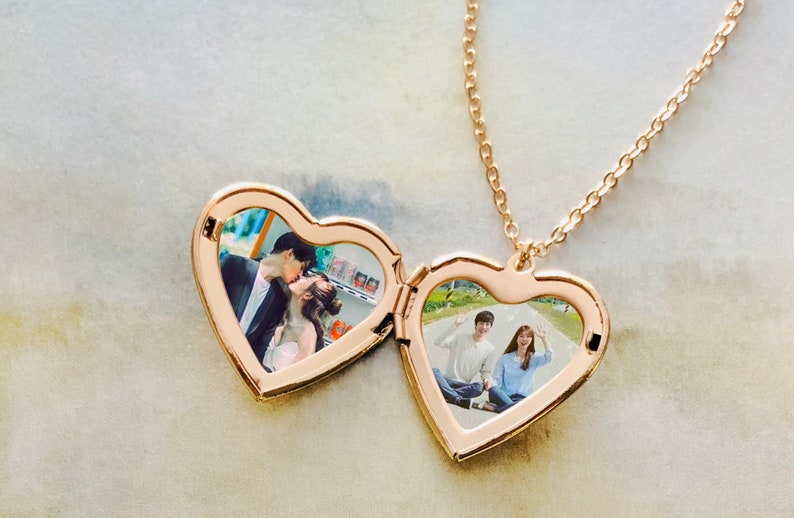Personalized with Your Photos Heart Locket Necklace, Photo Necklace, Gold, Rose Gold, Best Christmas Gift,Keepsake Photo Frame Charm, L04 
