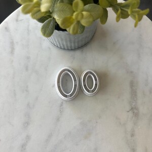 Oval Thin Cutout Clay Cutter
