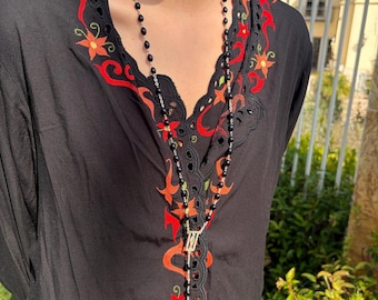 Zwarte kralen zilverkleurige ketting kruis kruisbeeld hanger rozenkrans lariat ketting