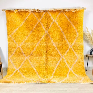 Tapis marocain jaune, Tapis à poils longs jaunes, Tapis marocain sur mesure, Grand tapis, Tapis berbère