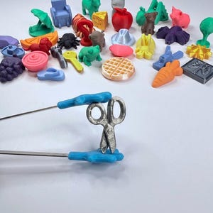 Mini Silver Scissors – Mini Object for Storytelling, Pretend Play & Speech Therapy | Talkets™