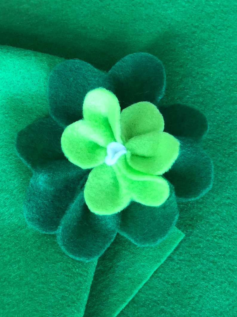 ShamrockClover Clip for hair or clothes