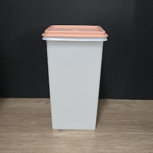 Tupperware 1314 und 1315 Soda-Cracker-Salzaufbewahrung - rosa Deckel