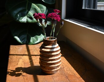 Handmade Ceramic Bud Vase, 4.5 inches high, Wheel-Thrown Pottery, Red Brown Bud Vase, Handmade Pottery, Stoneware Clay, Ceramic Art