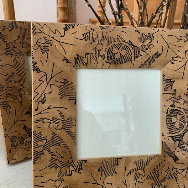 Beautiful Light Wood Etched Picture Frame SHAMROCKS 5 x 5"