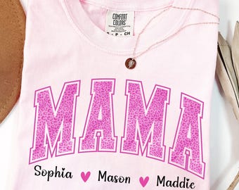 Maglietta personalizzata per mamma con stampa leopardata Comfort Colors®, regalo per la festa della mamma, maglietta per mamma, maglietta retrò per mamma, regalo per la mamma, maglietta per mamma, maglietta leopardata per mamma