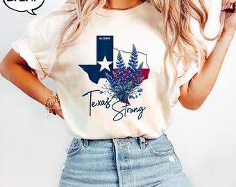 T-shirt med starkt fokus på översvämningskatastrofer i Texas, t-shirt med Comfort Colors®-motiv för översvämningsöverlevande i Hill Country, t-shirt med stöd för räddare vid Guadalupefloden