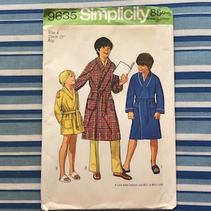 Simplicity 9635 Boys Robe Pattern Size 4