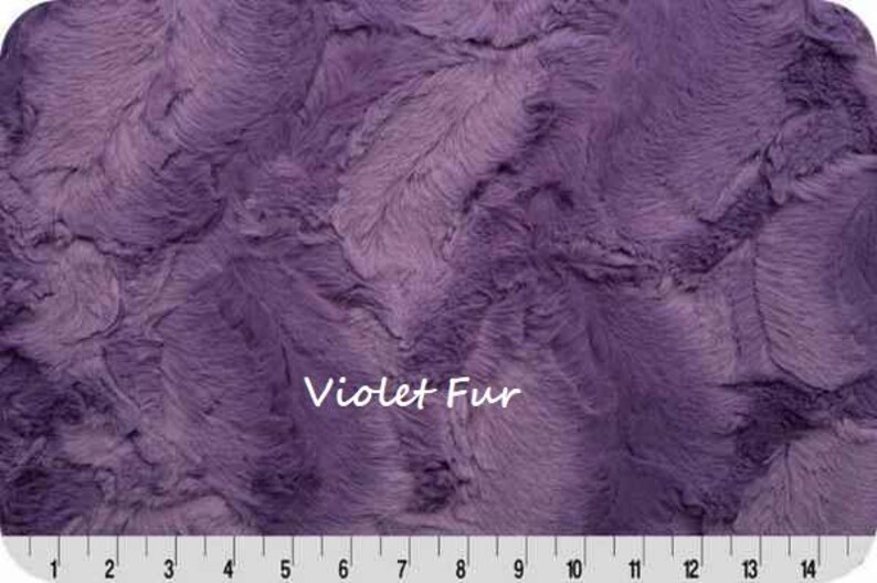 Manta floral vintage, ropa de cama personalizada con flores violetas y malva, regalo para bebé con opción de volantes de satén. imagen 6