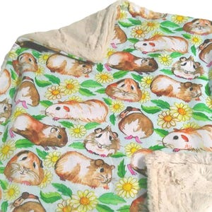 Guinea Pig Lap Blanket, Personalized Small Pet Bedding for Lizard Cat Hedgehog Hamster, Soft Minky